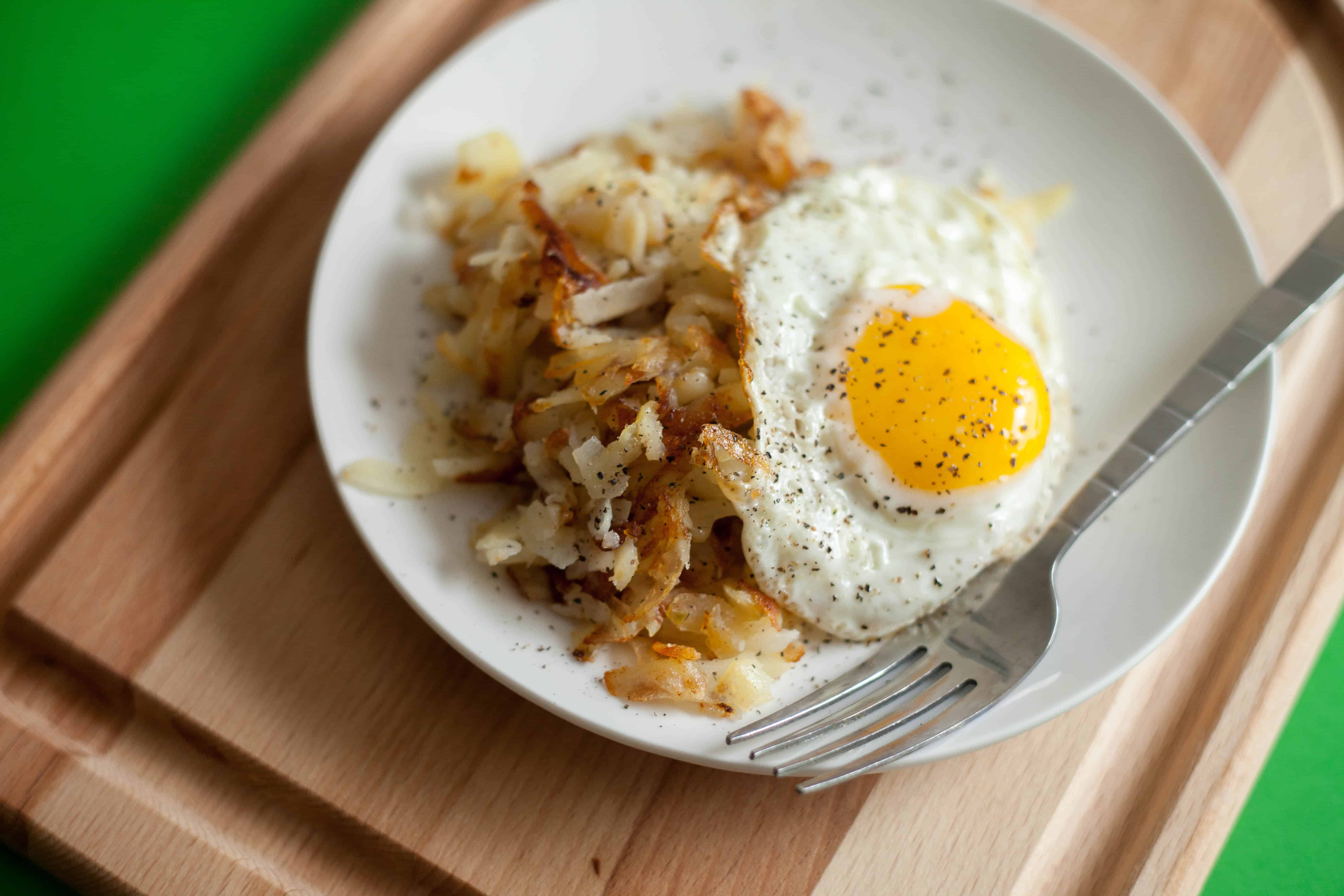 How To Make Hash Browns {easy recipe} - Fast Food Bistro