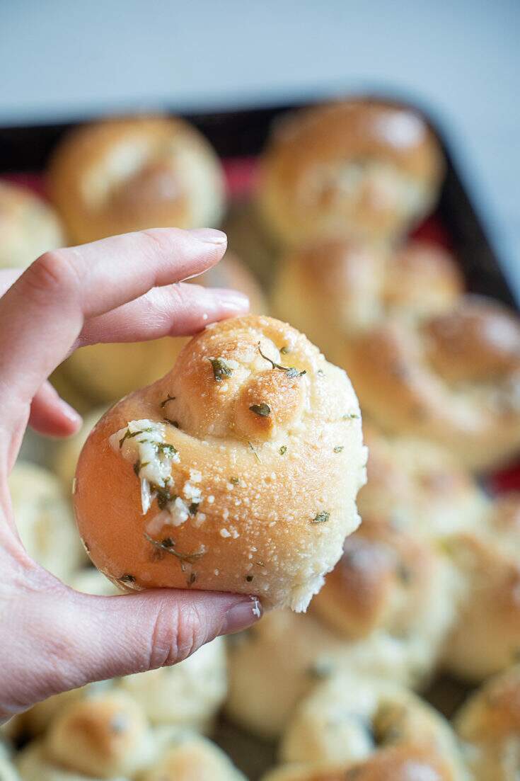 The best buttery garlic knots (with freezer instructions!) Call Me Betty