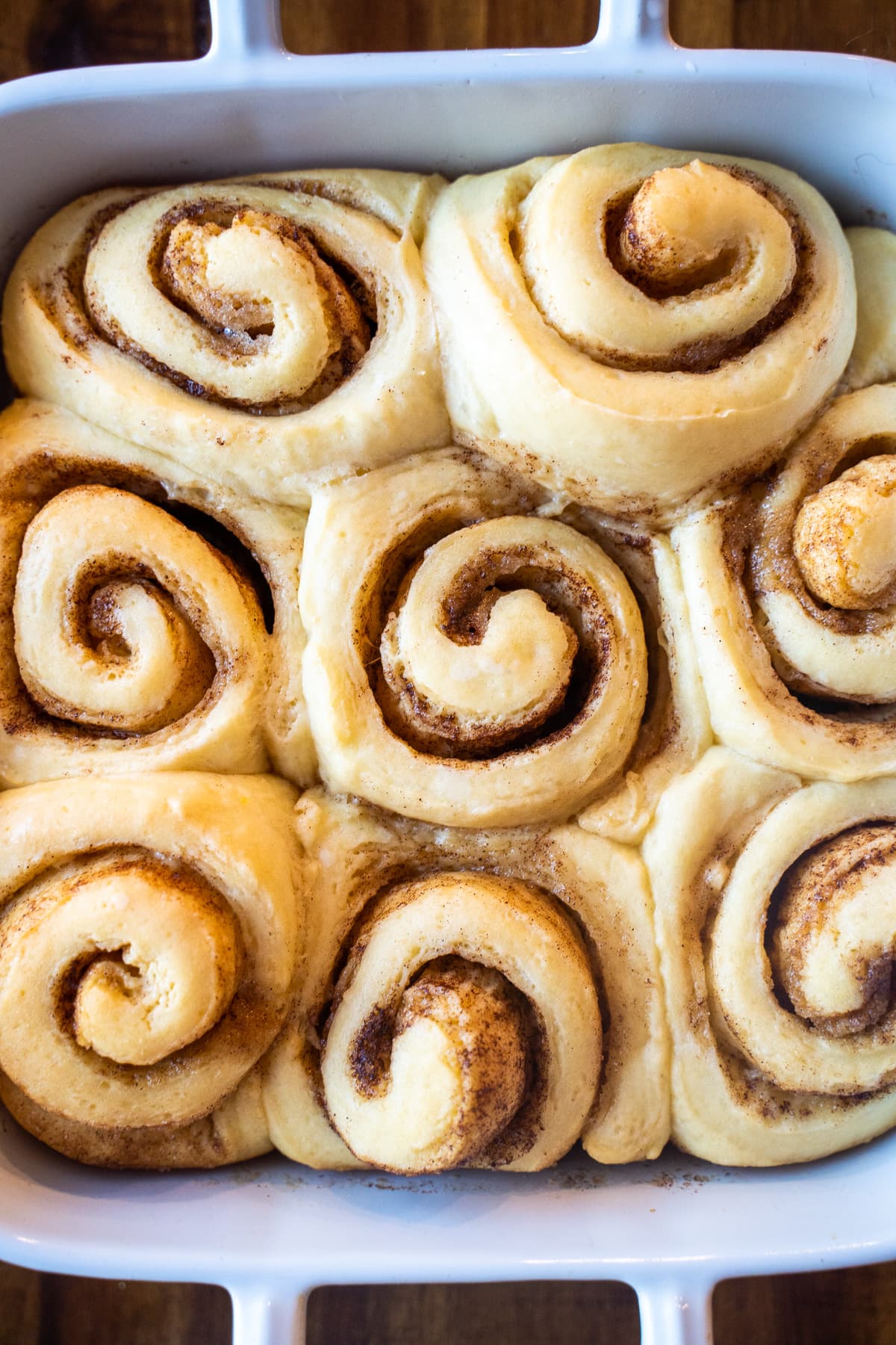 How to Reheat Cinnamon Rolls (4 easy methods) - Gastronotherapy